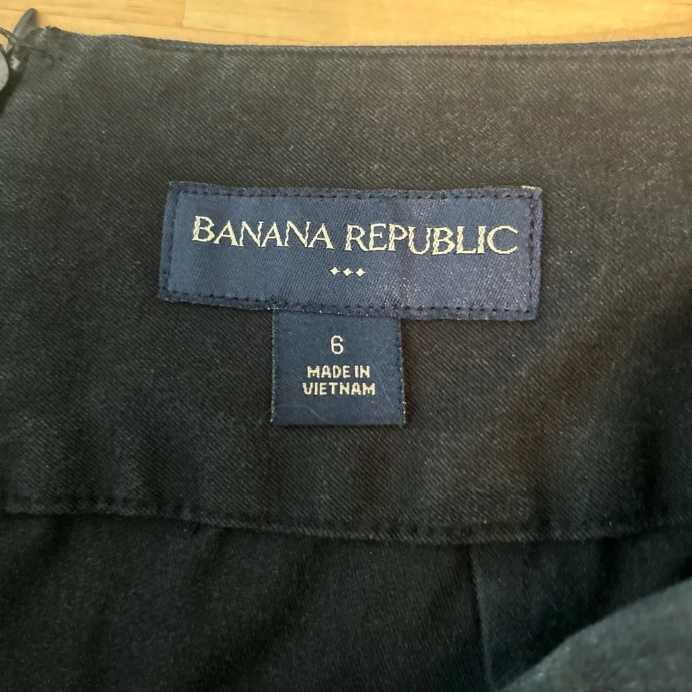 Banana Republic black miniskirt pockets 6 - Picture 3 of 8